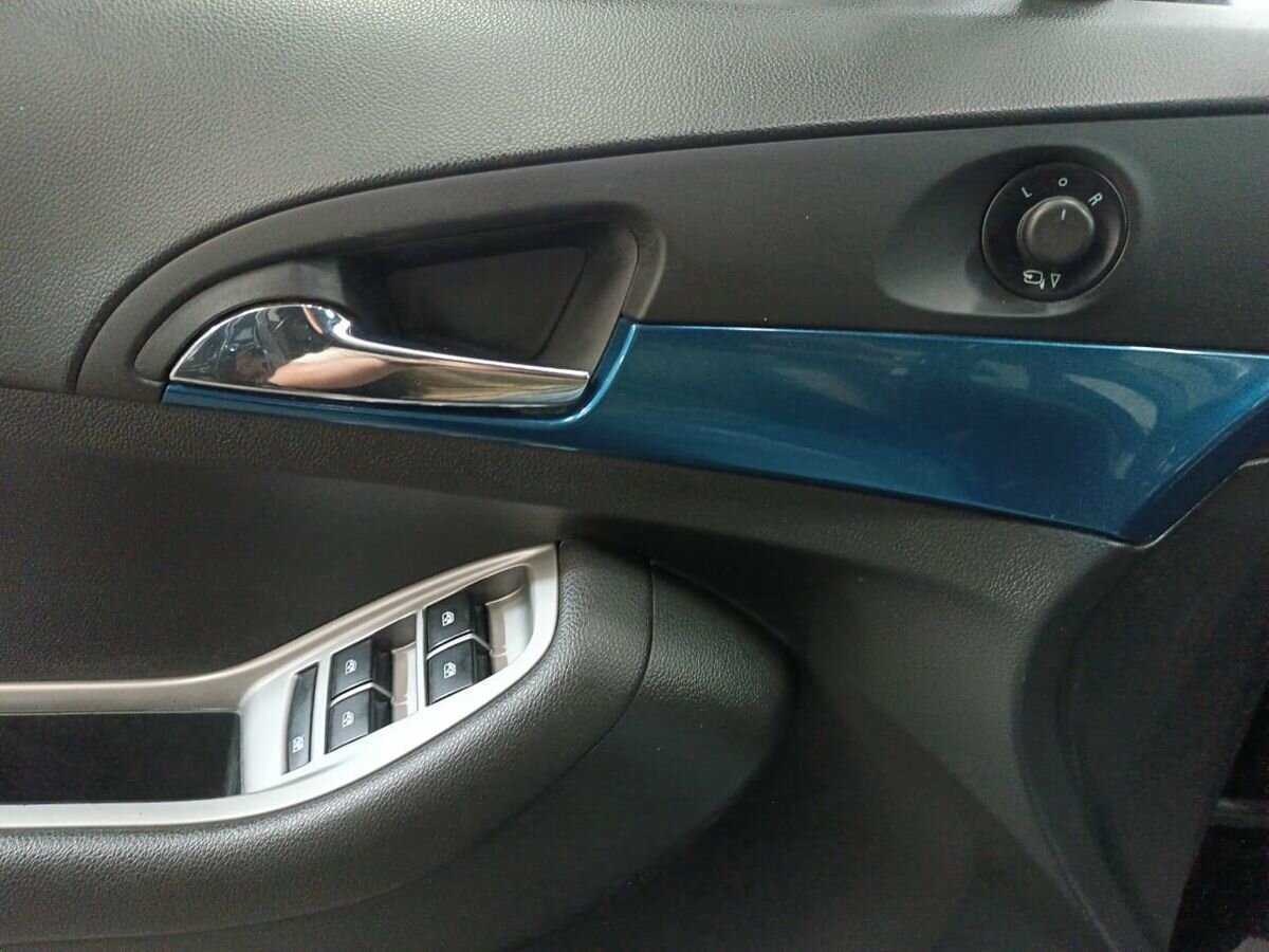 Chevrolet Orlando, 2012 Фото №16