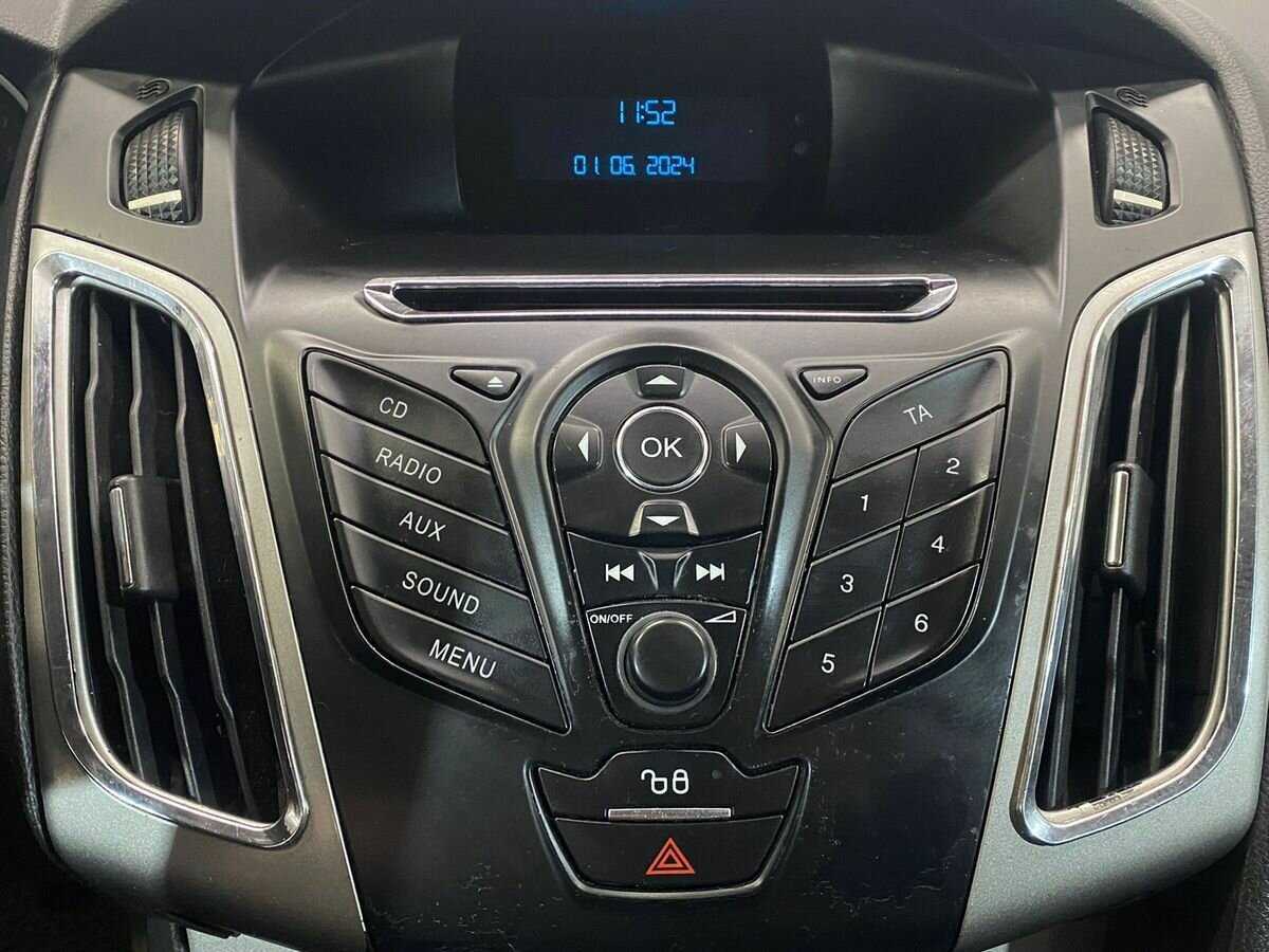 Ford Focus, 2013 Фото №12