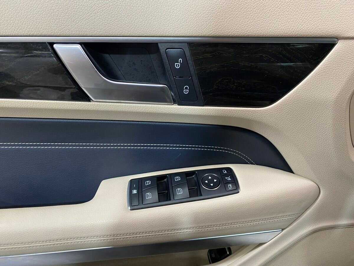Mercedes-Benz E-Класс 200, 2013 Фото №15