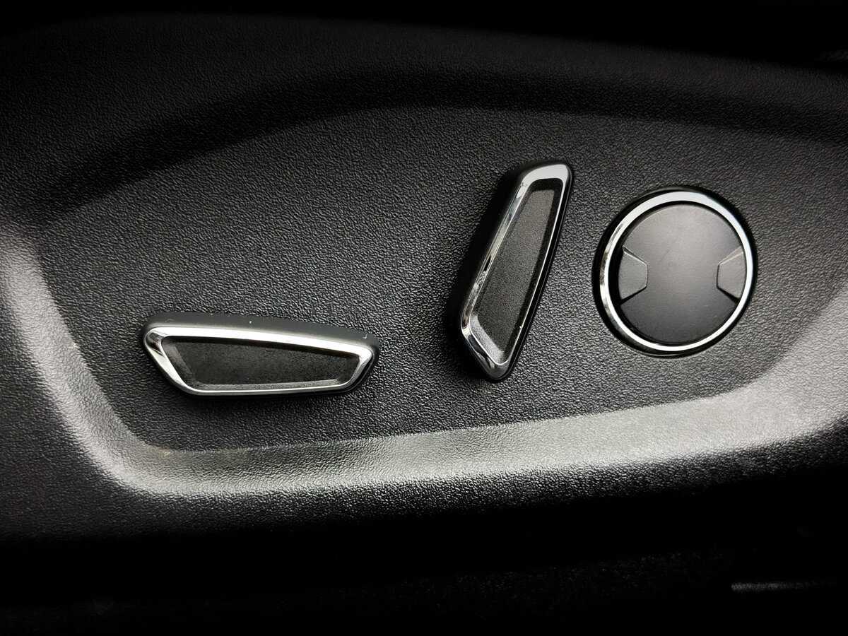 Ford Explorer, 2017 Фото №17