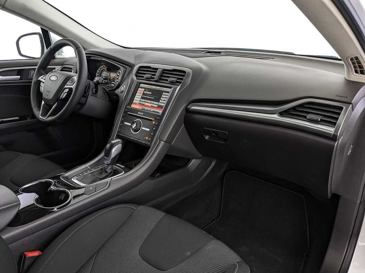 Ford Mondeo, 2016 Фото №9