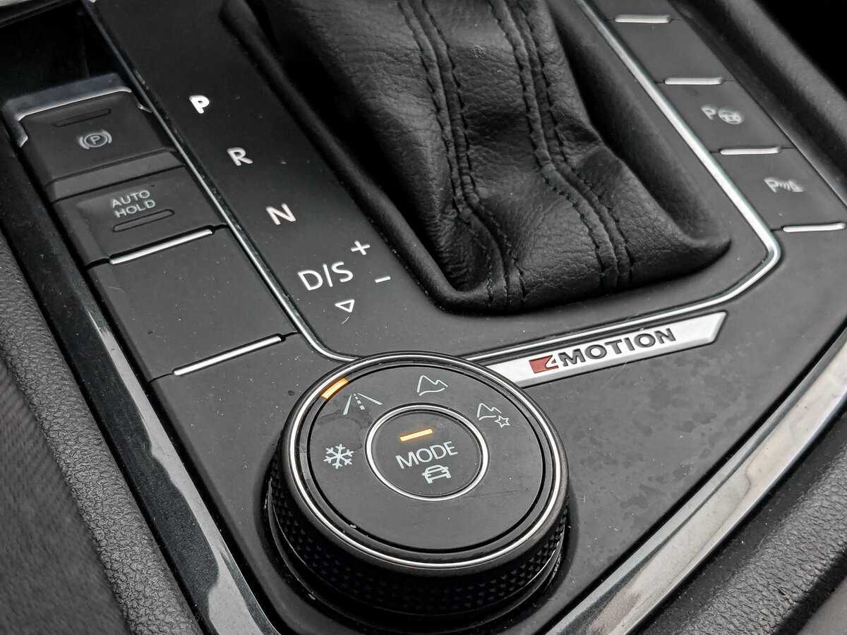 Volkswagen Tiguan, 2019 Фото №22