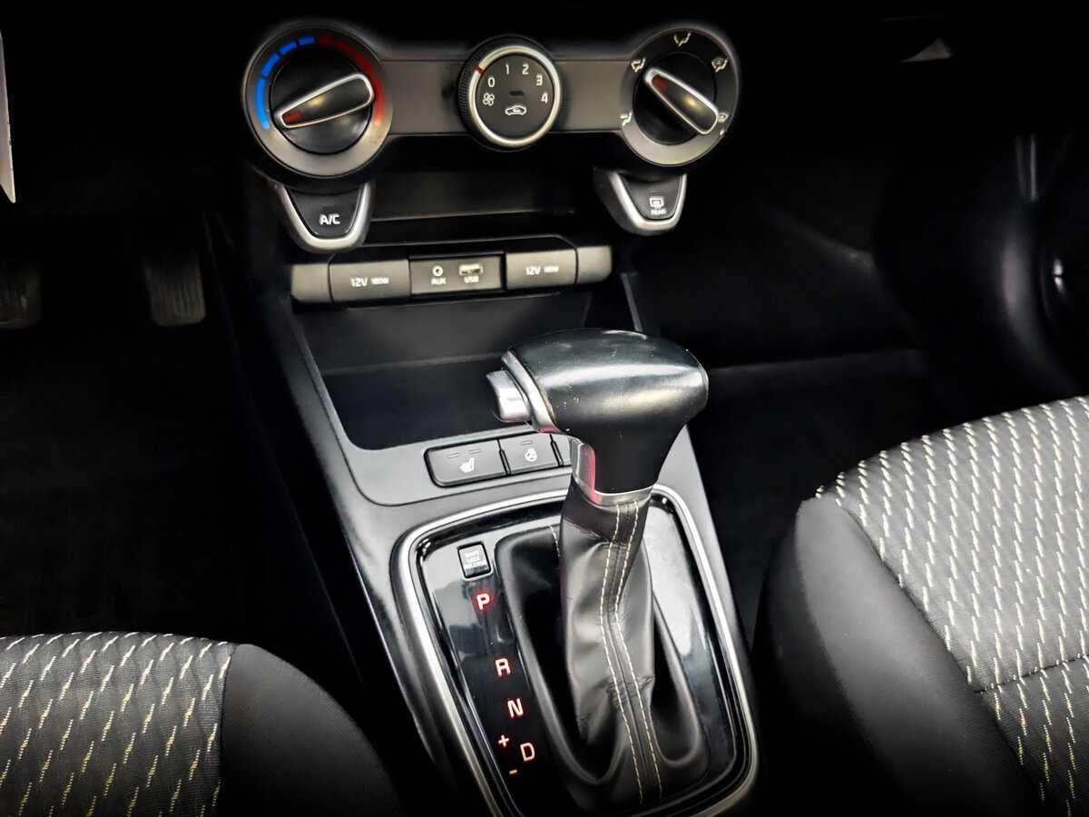 Kia Rio X-Line, 2019 Фото №21