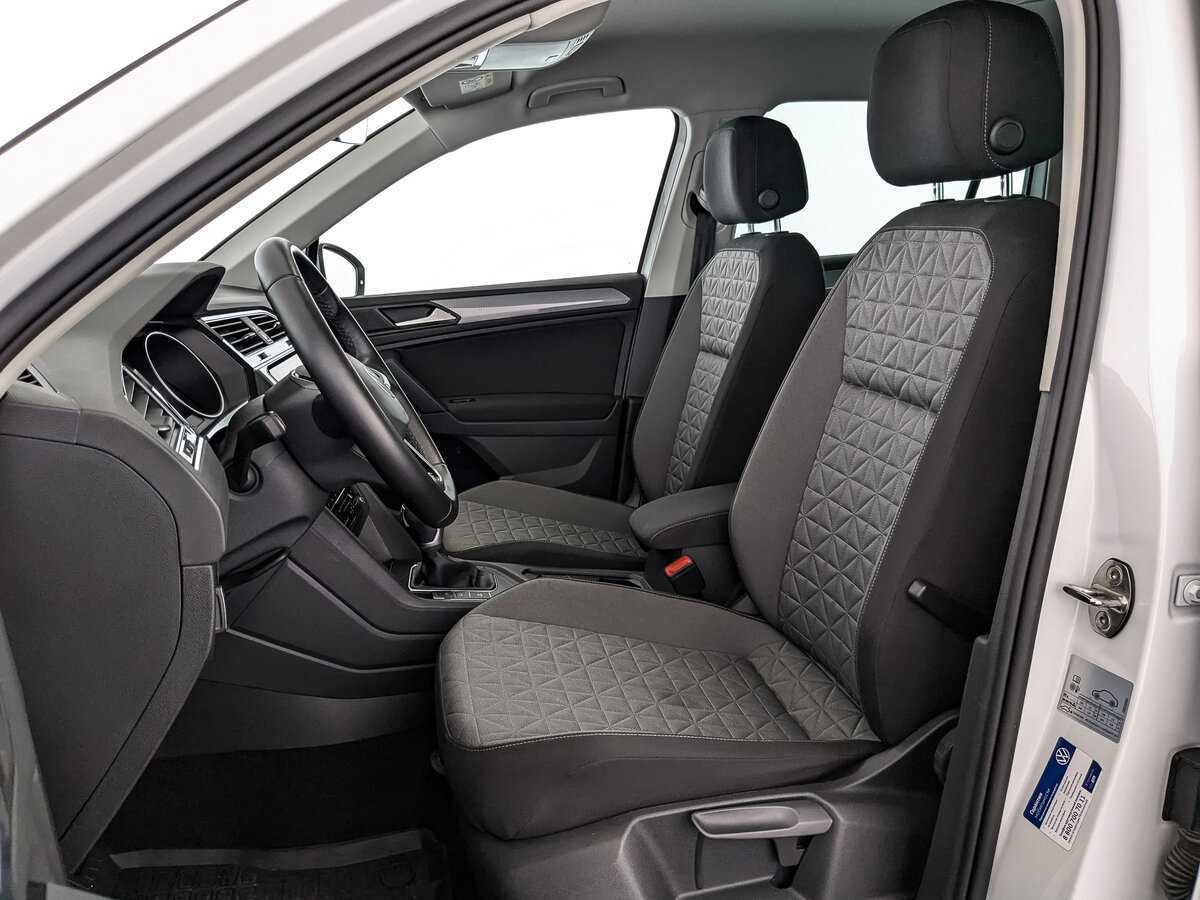 Volkswagen Tiguan, 2021 Фото №16