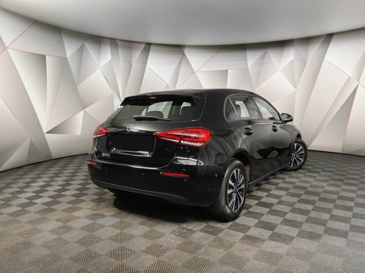 Mercedes-Benz A-Класс 200, 2019 - 37 817 км. | Фото №2