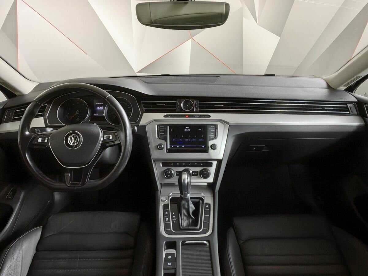 Volkswagen Passat, 2017 Фото №10