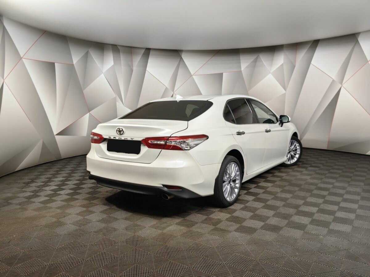 Toyota Camry, 2020 Фото №2