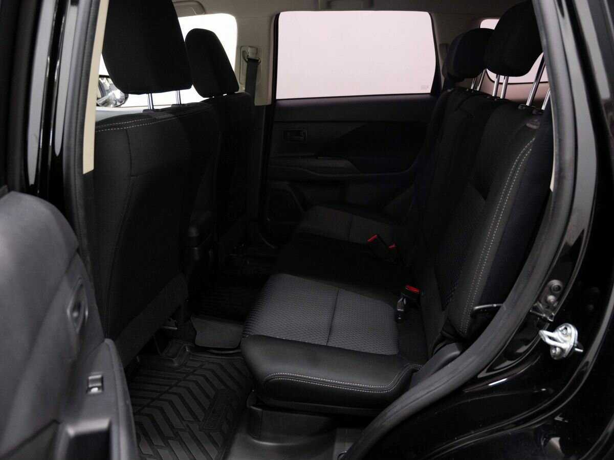 Mitsubishi Outlander, 2018 Фото №9