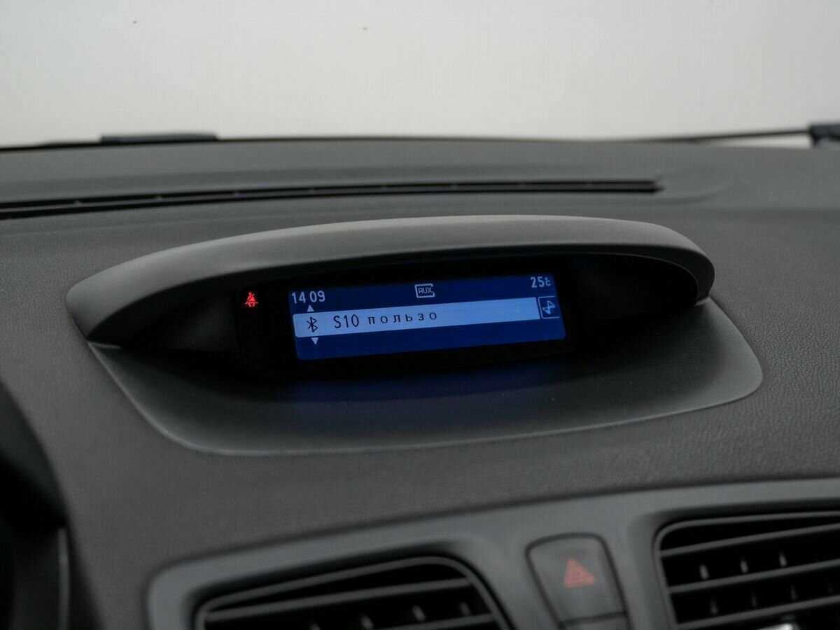 Renault Fluence, 2013 Фото №19