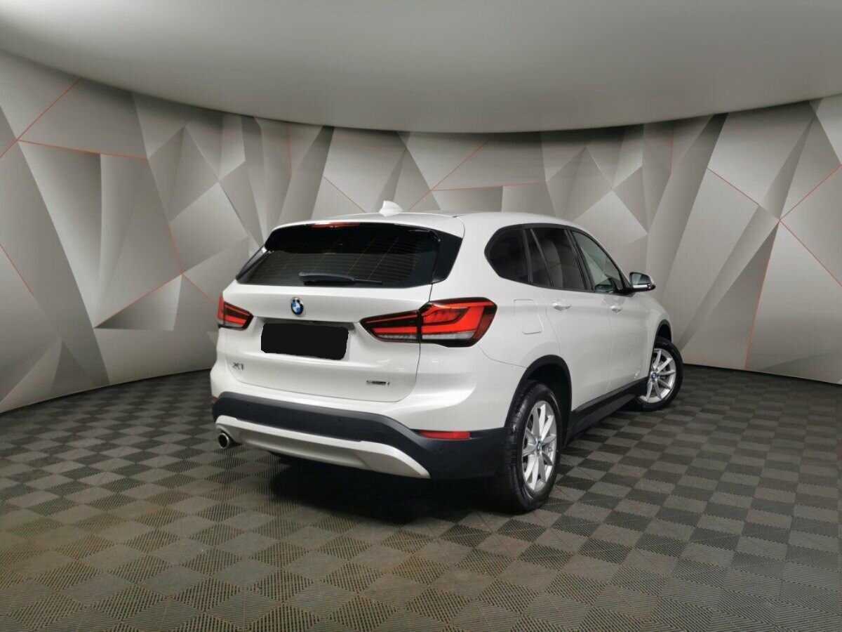 BMW X1 18i sDrive, 2020 Фото №2