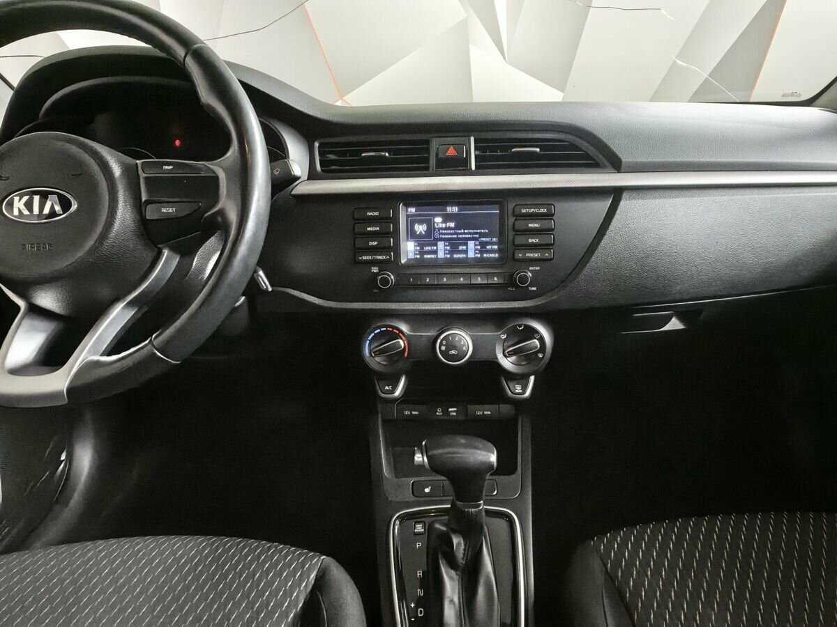 Kia Rio, 2017 Фото №11