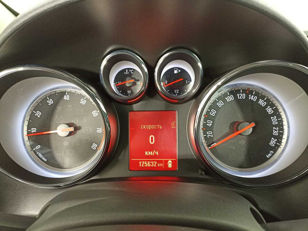 Opel Astra GTC, 2013 Фото №11