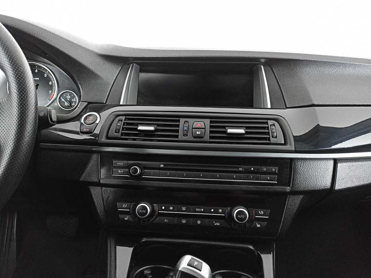 BMW 5 серии 528i xDrive, 2012 Фото №11