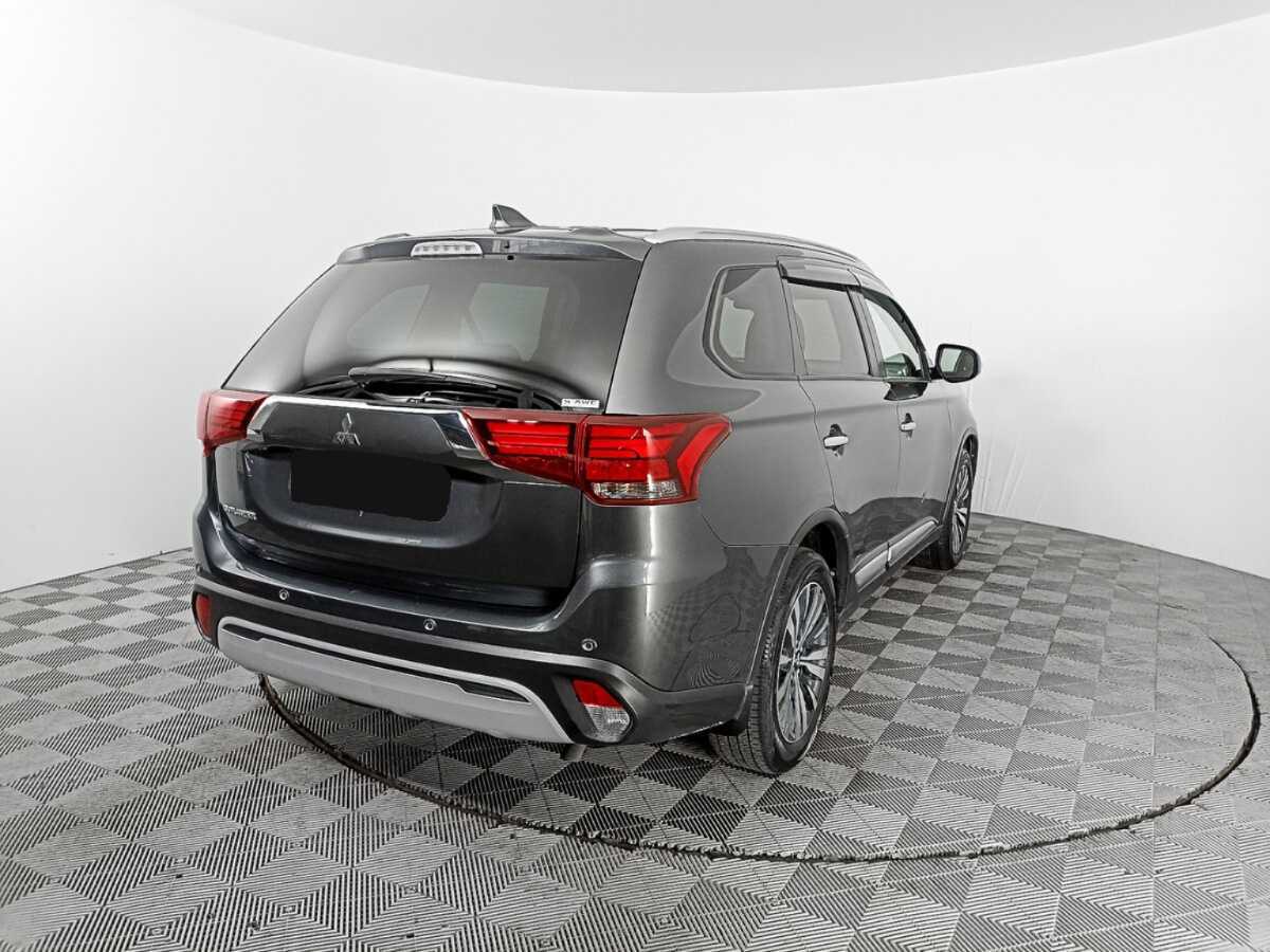 Mitsubishi Outlander, 2021 Фото №5
