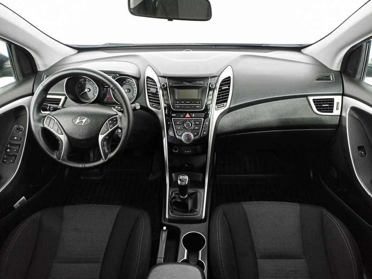 Hyundai i30, 2012 Фото №12