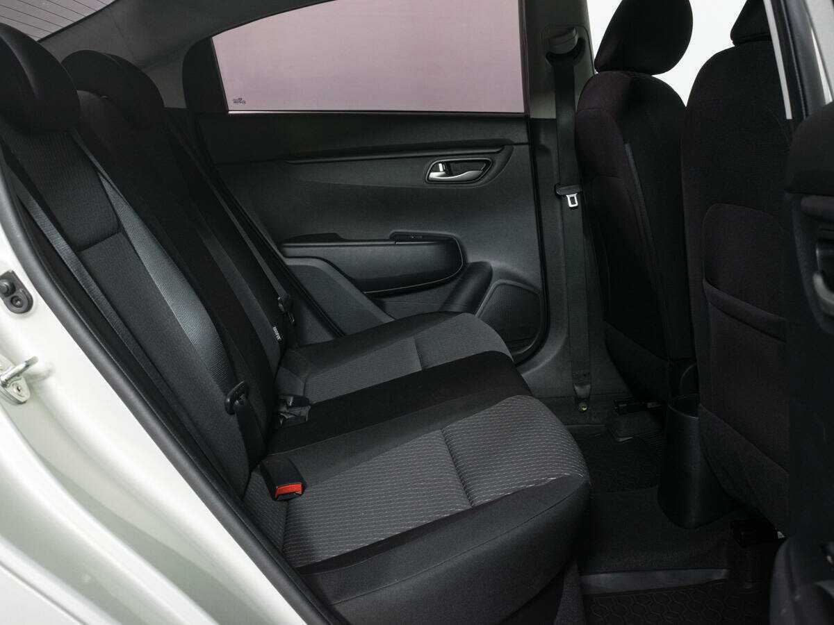 Kia Rio, 2017 Фото №12