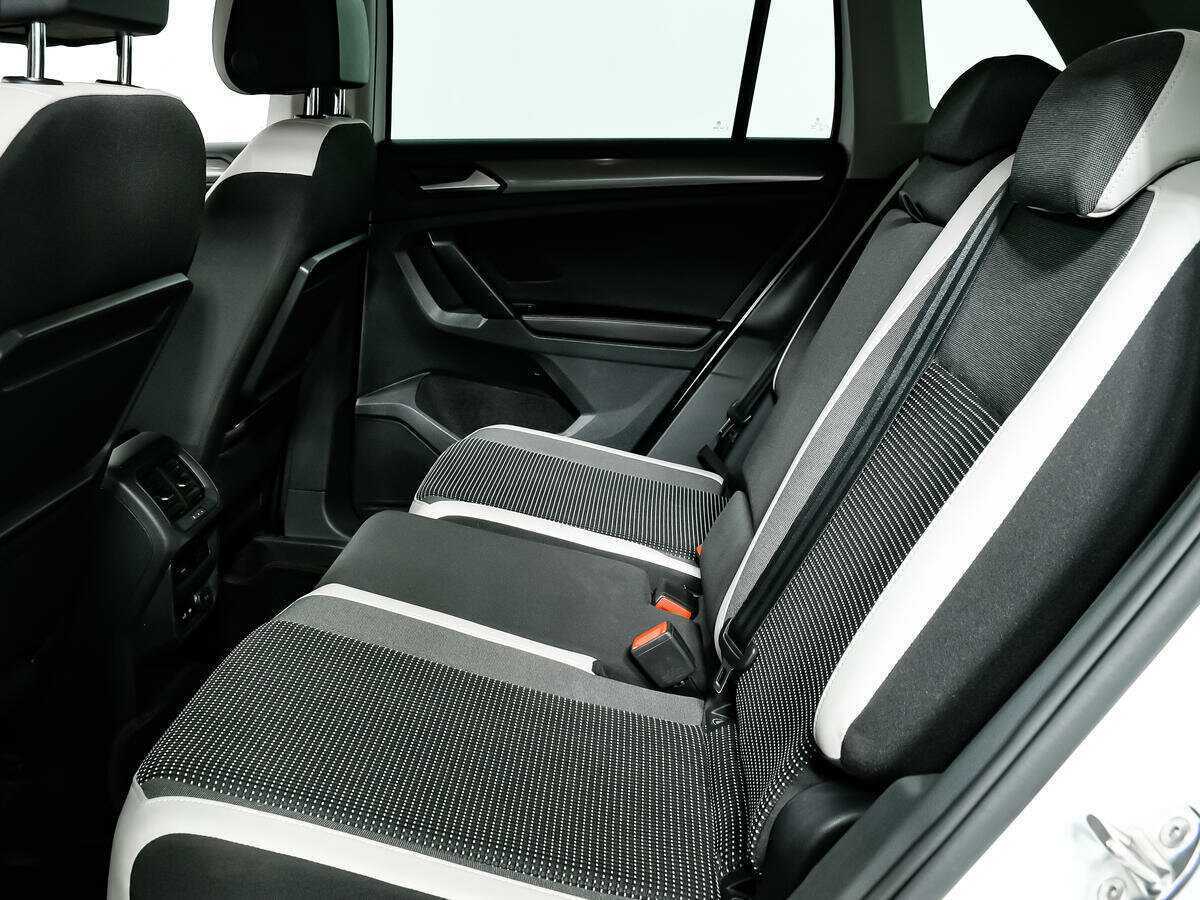 Volkswagen Tiguan, 2019 Фото №12