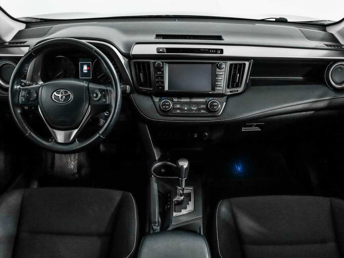 Toyota RAV4, 2017 Фото №12