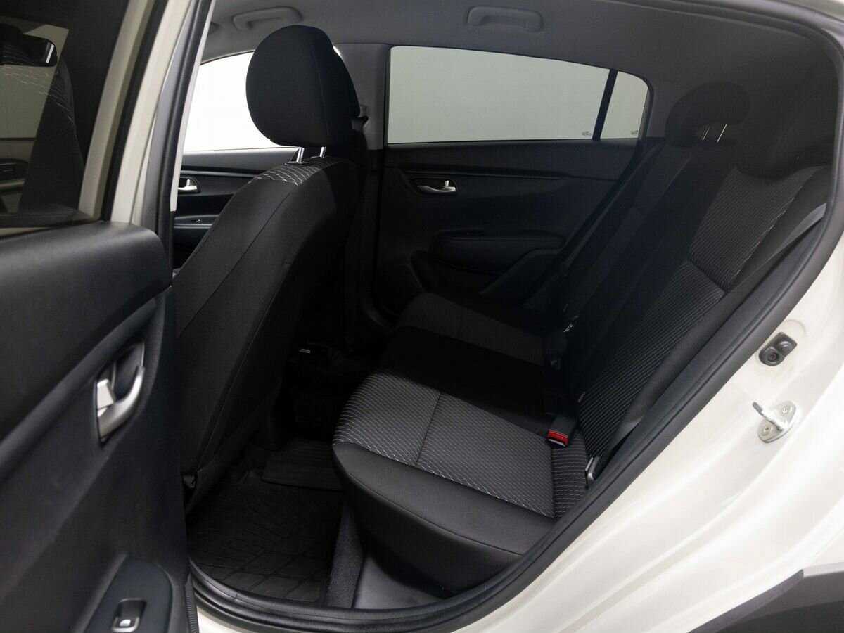 Kia Rio X-Line, 2020 Фото №11
