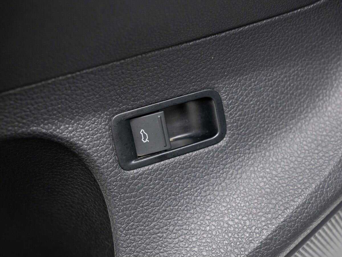 Volkswagen Polo, 2014 Фото №16