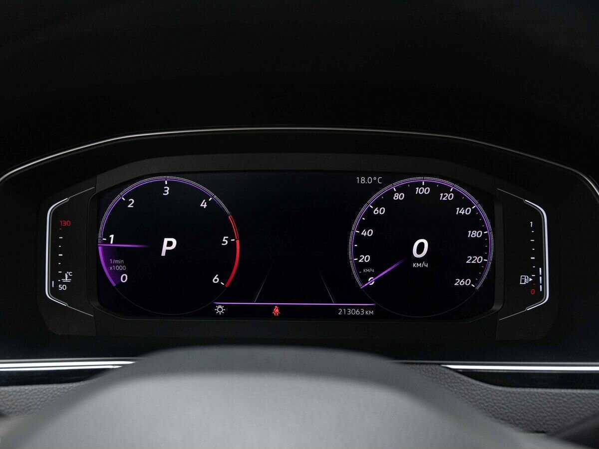 Volkswagen Passat, 2020 Фото №18