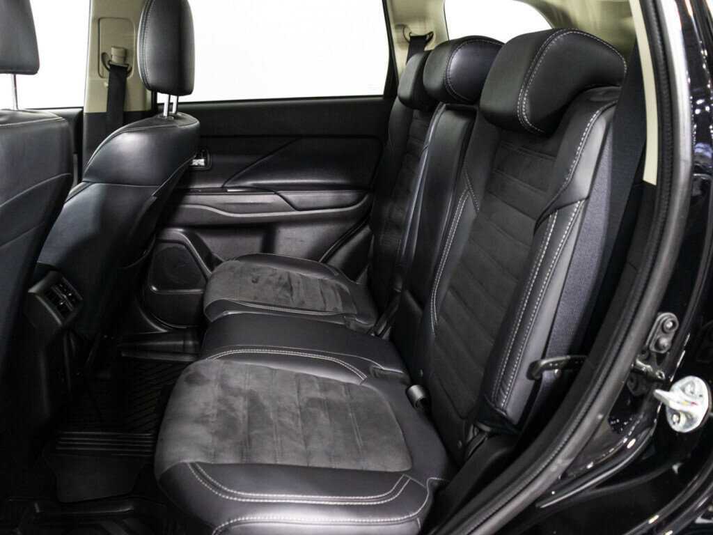 Mitsubishi Outlander, 2021 Фото №10