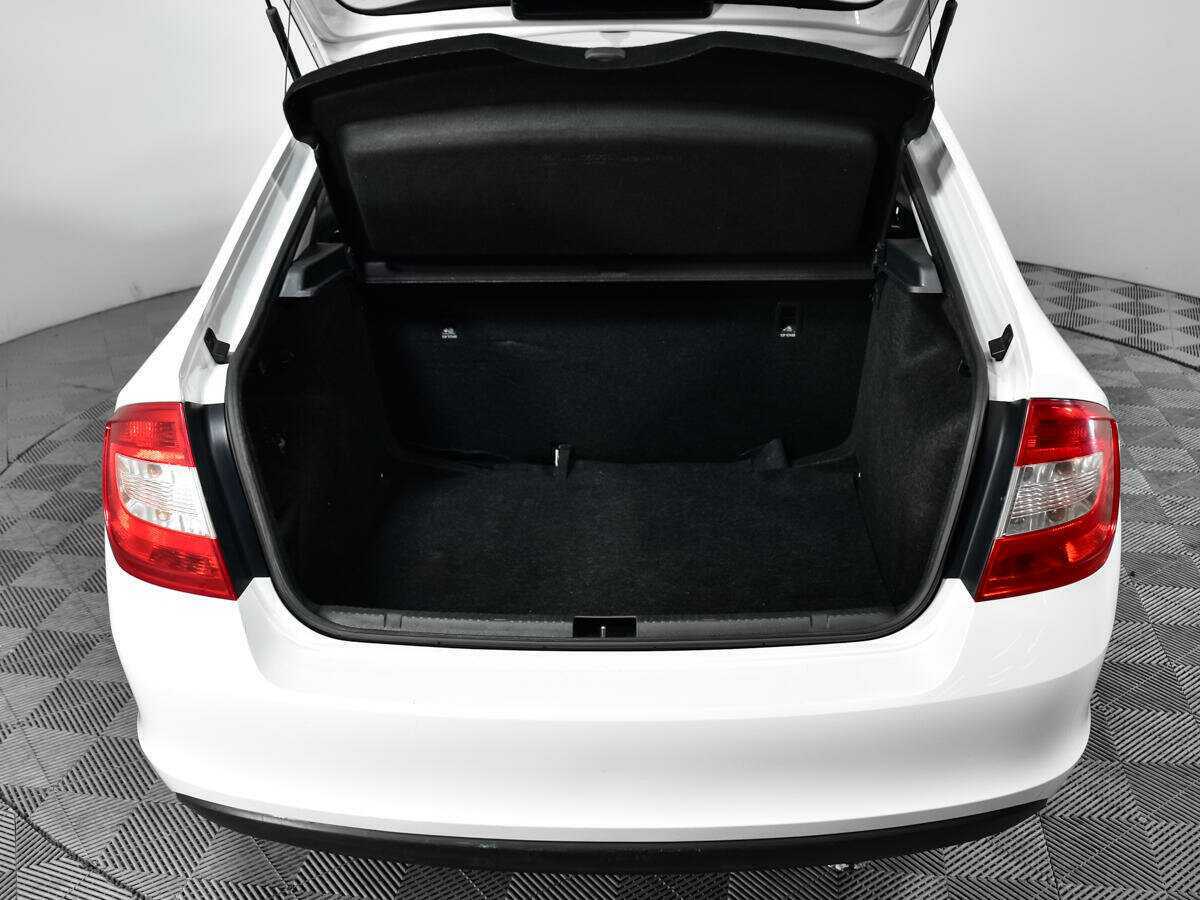 Skoda Rapid, 2017 Фото №14