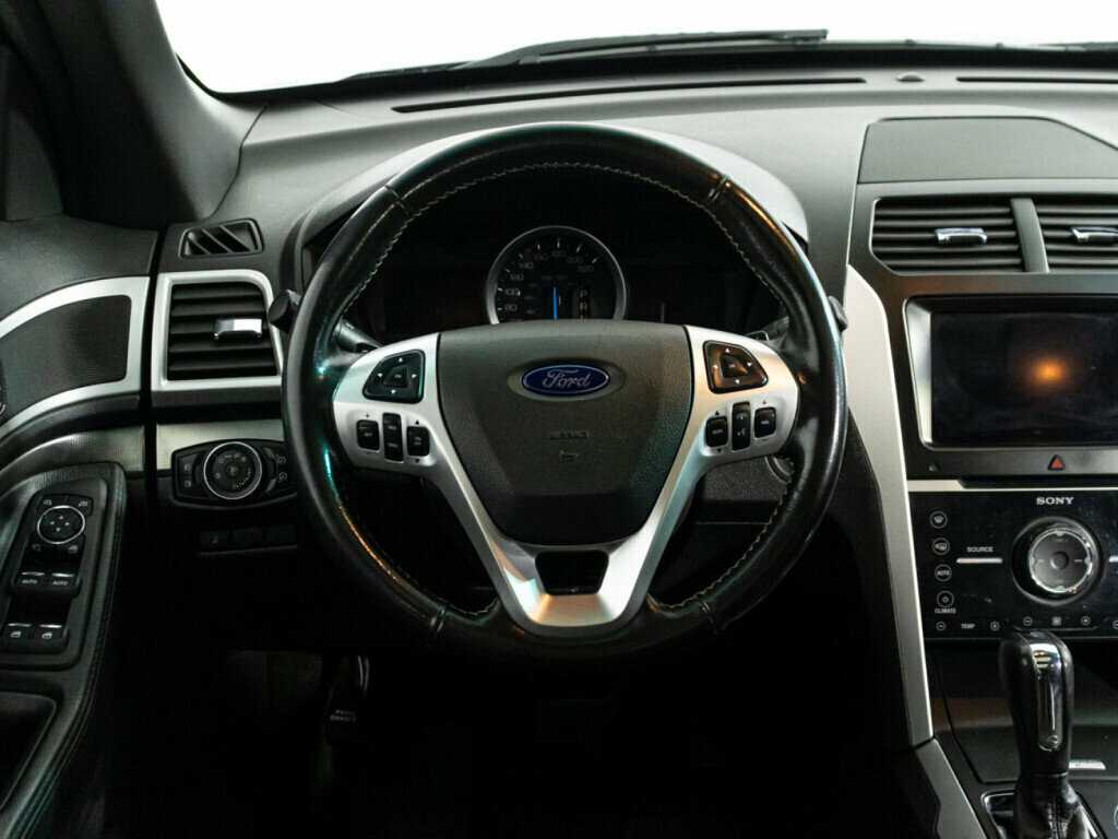 Ford Explorer Sport, 2013 Фото №21