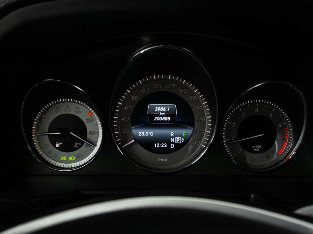 Mercedes-Benz GLK-Класс 300, 2015 Фото №12