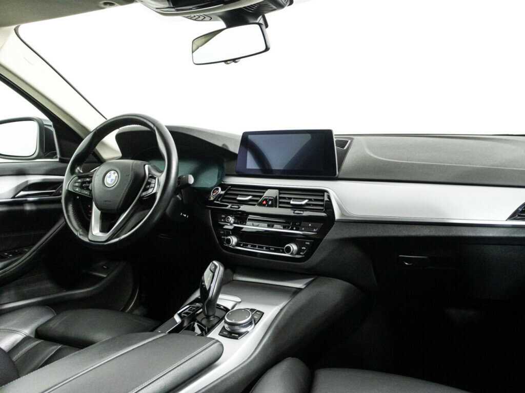 BMW 5 серии 520d xDrive, 2018 Фото №9