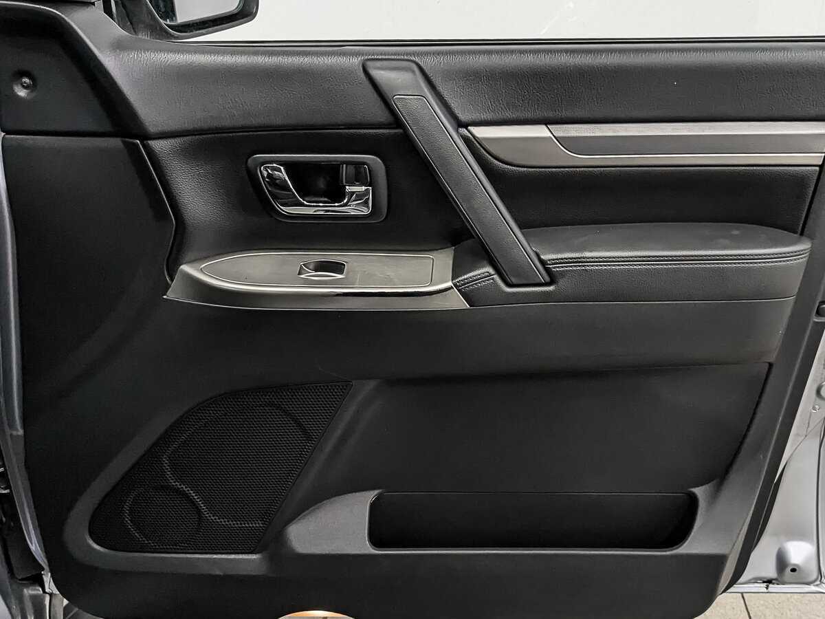 Mitsubishi Pajero, 2014 Фото №24