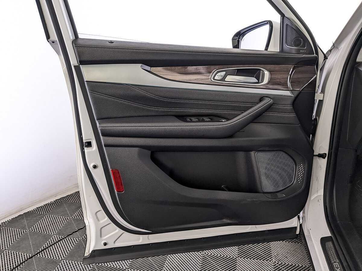 Exeed VX, 2022 Фото №19