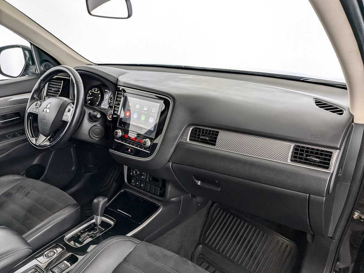 Mitsubishi Outlander, 2021 Фото №11