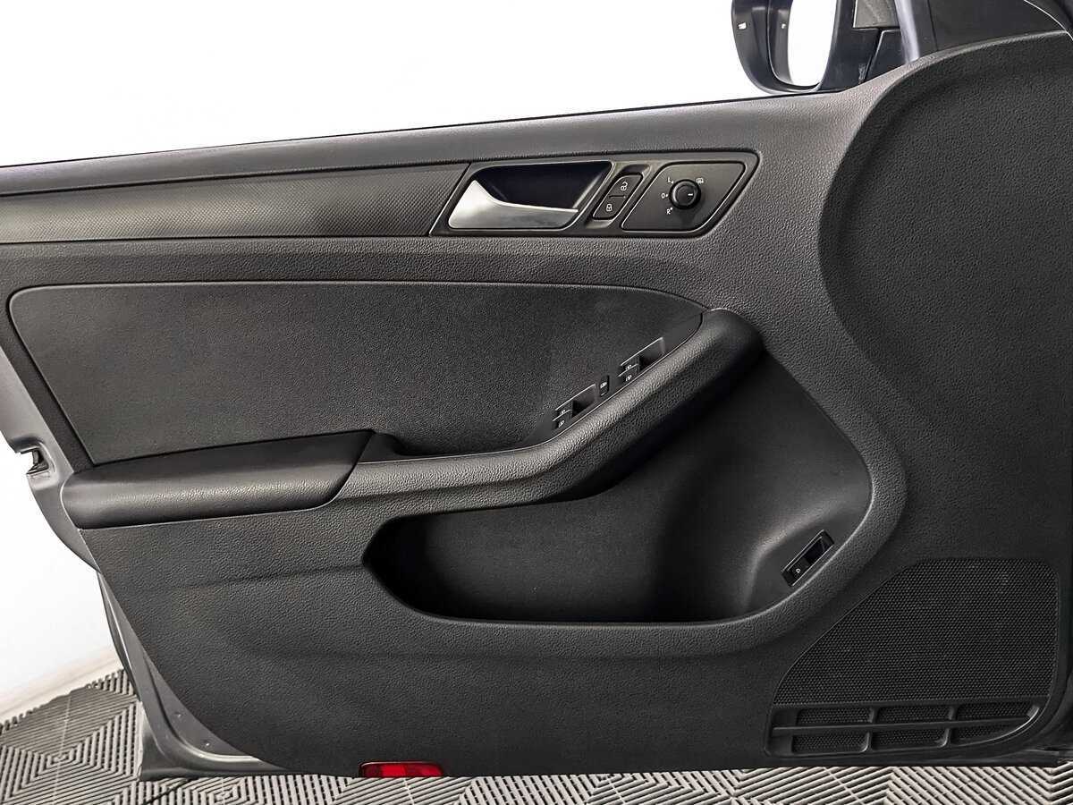 Volkswagen Jetta, 2016 Фото №19
