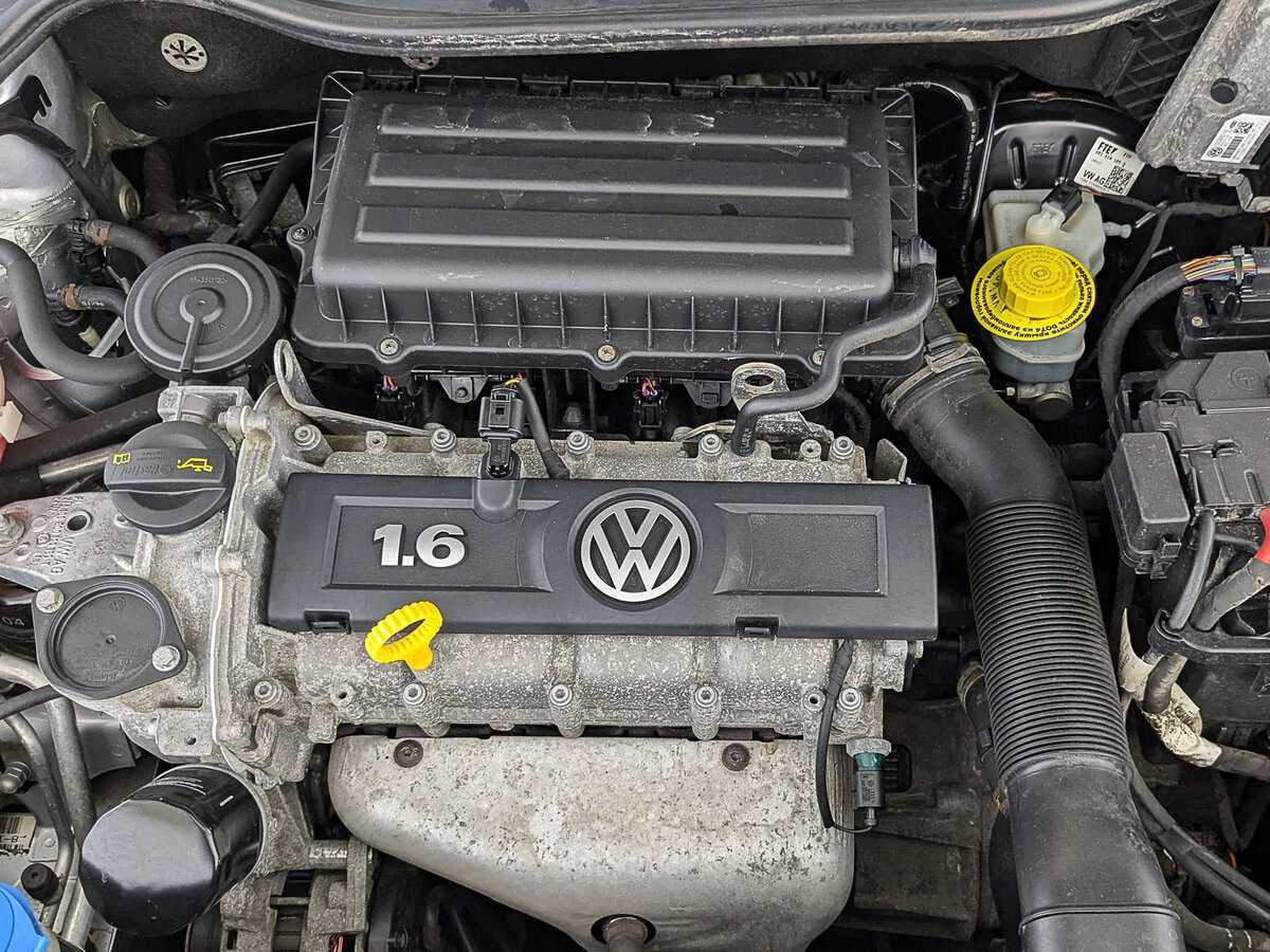 Volkswagen Polo, 2015 Фото №9
