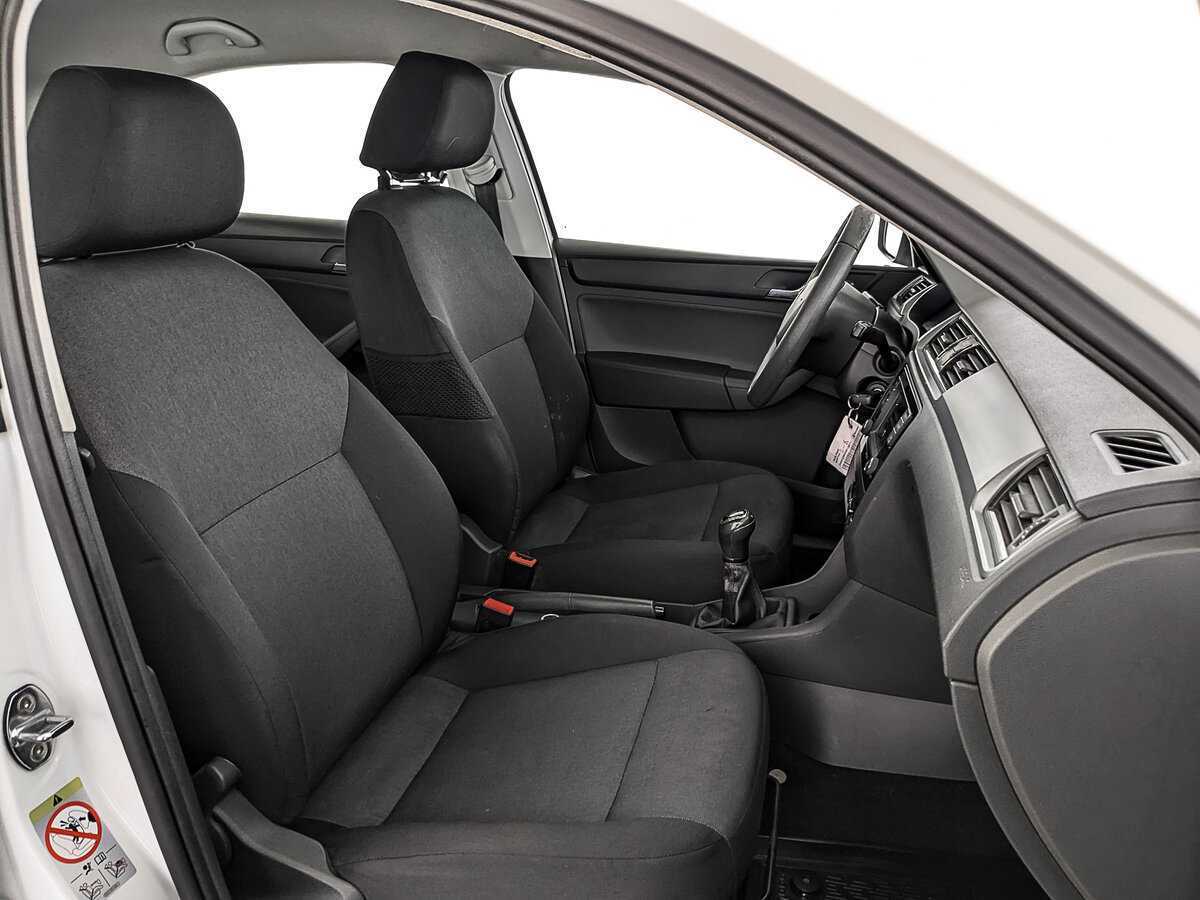 Skoda Rapid, 2017 Фото №21