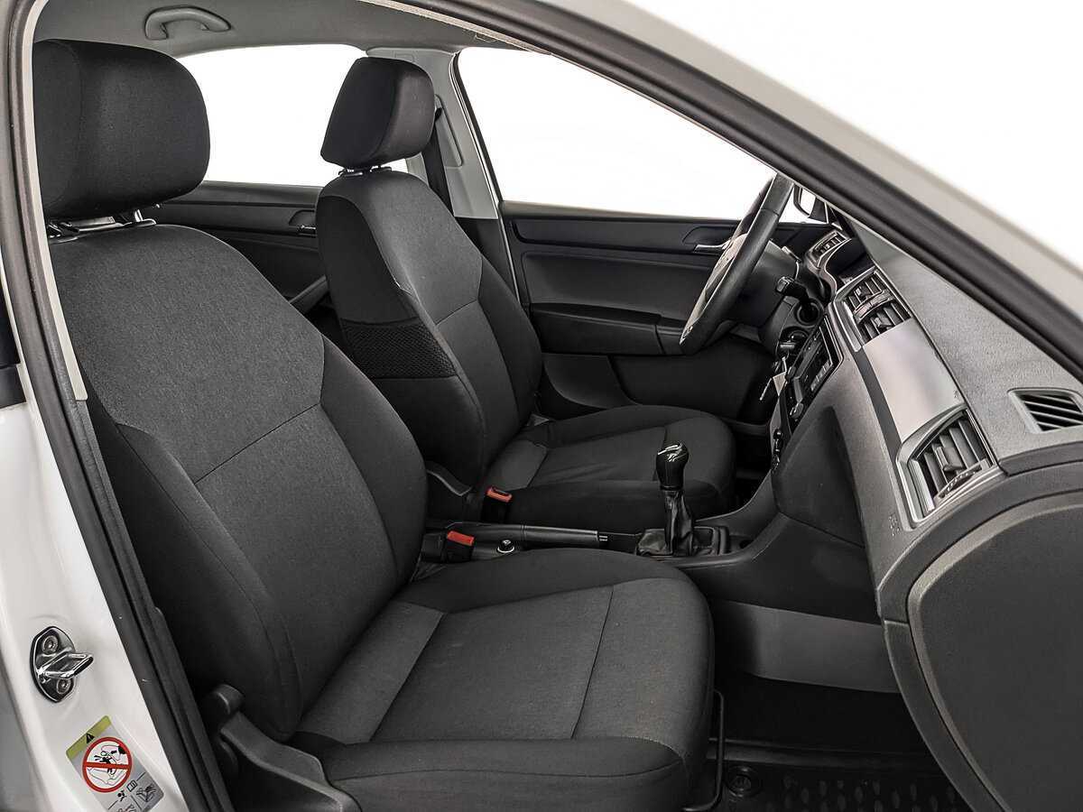 Skoda Rapid, 2017 Фото №21