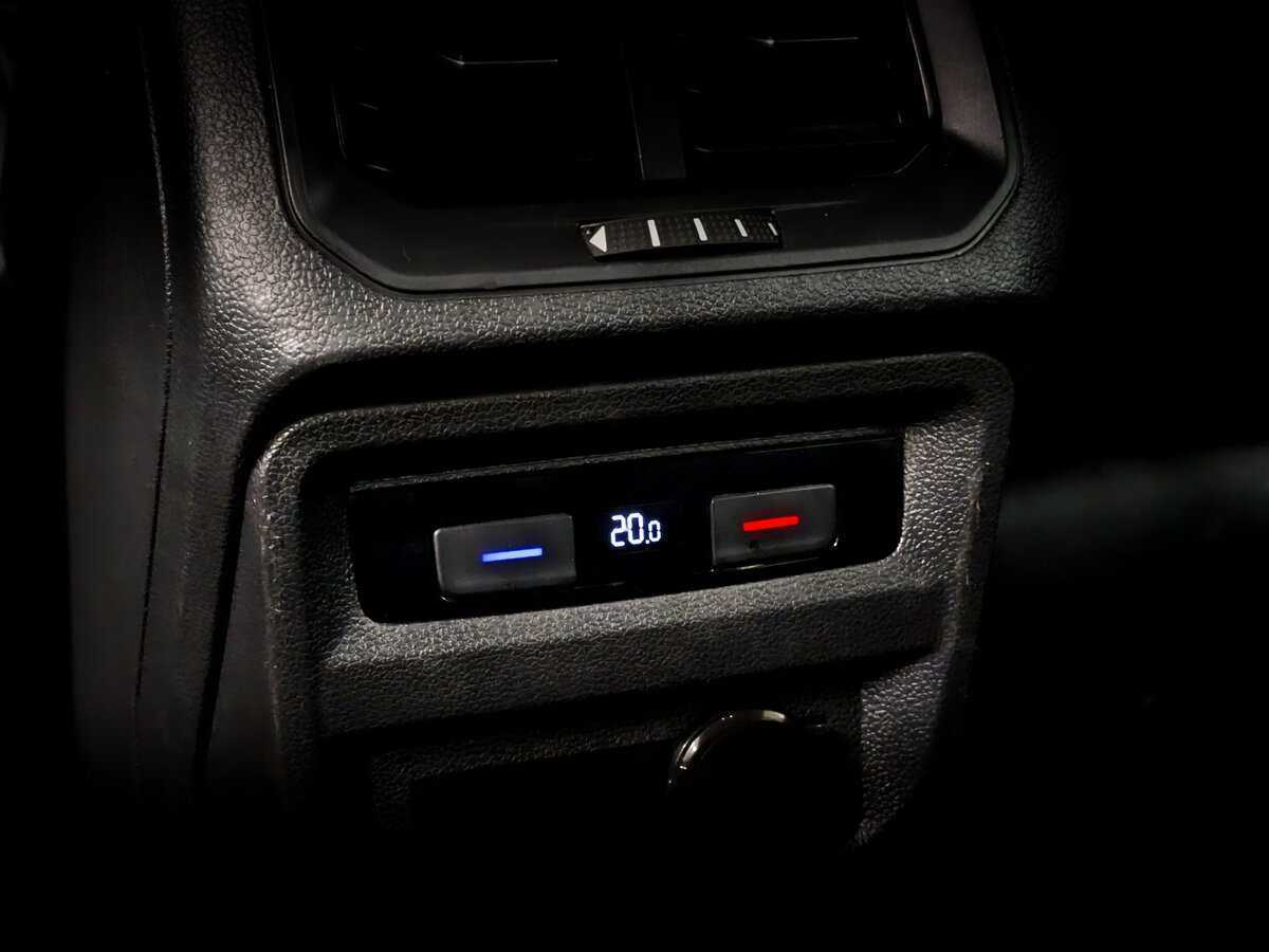 Volkswagen Tiguan, 2021 Фото №28