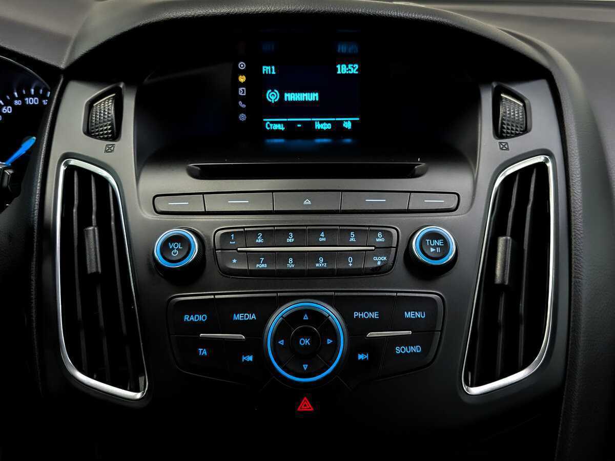 Ford Focus, 2018 Фото №15