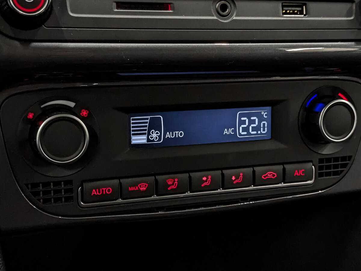 Volkswagen Polo, 2018 Фото №21