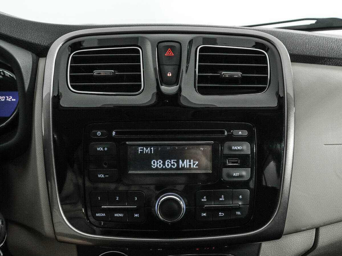 Renault Logan, 2014 Фото №13