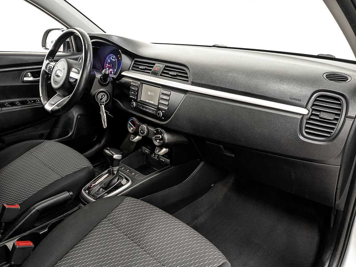 Kia Rio X-Line, 2020 Фото №13
