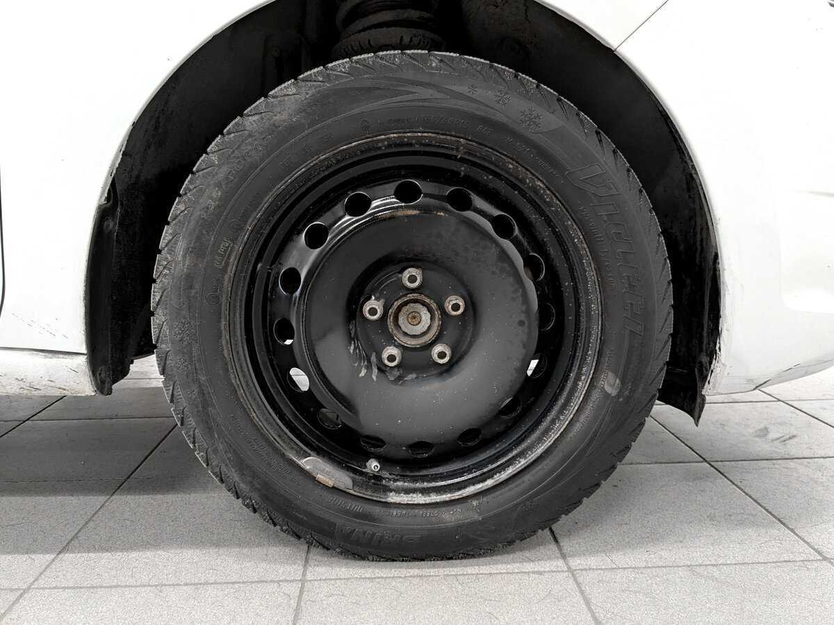 Skoda Rapid, 2017 Фото №18