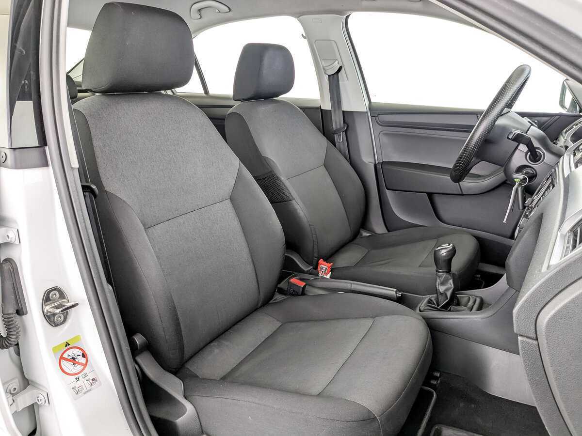 Skoda Rapid, 2017 Фото №21
