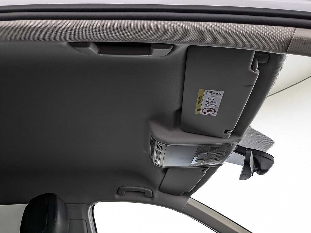 Volkswagen Tiguan, 2018 Фото №21