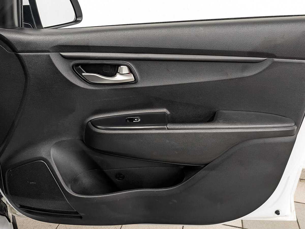 Kia Rio X-Line, 2020 Фото №23