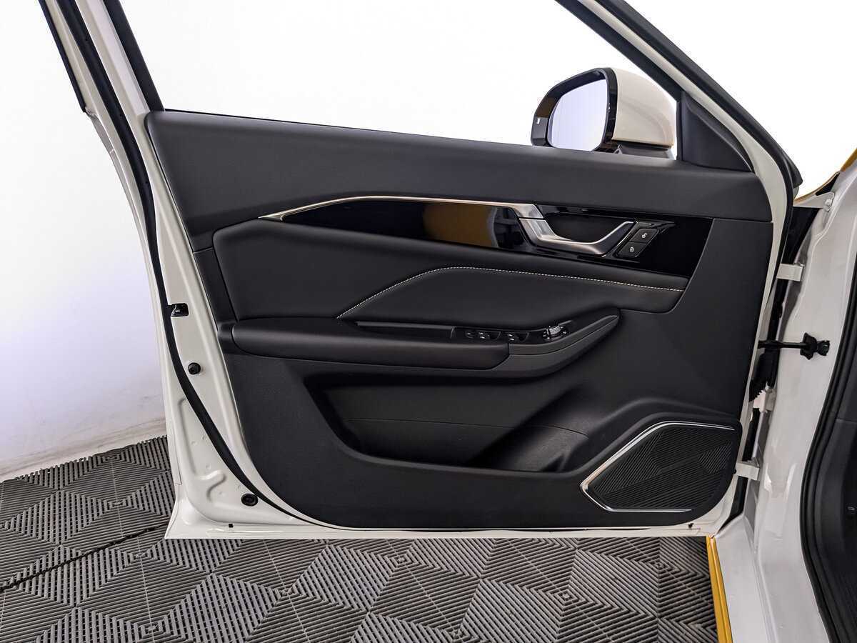 FAW Bestune B70, 2023 Фото №18