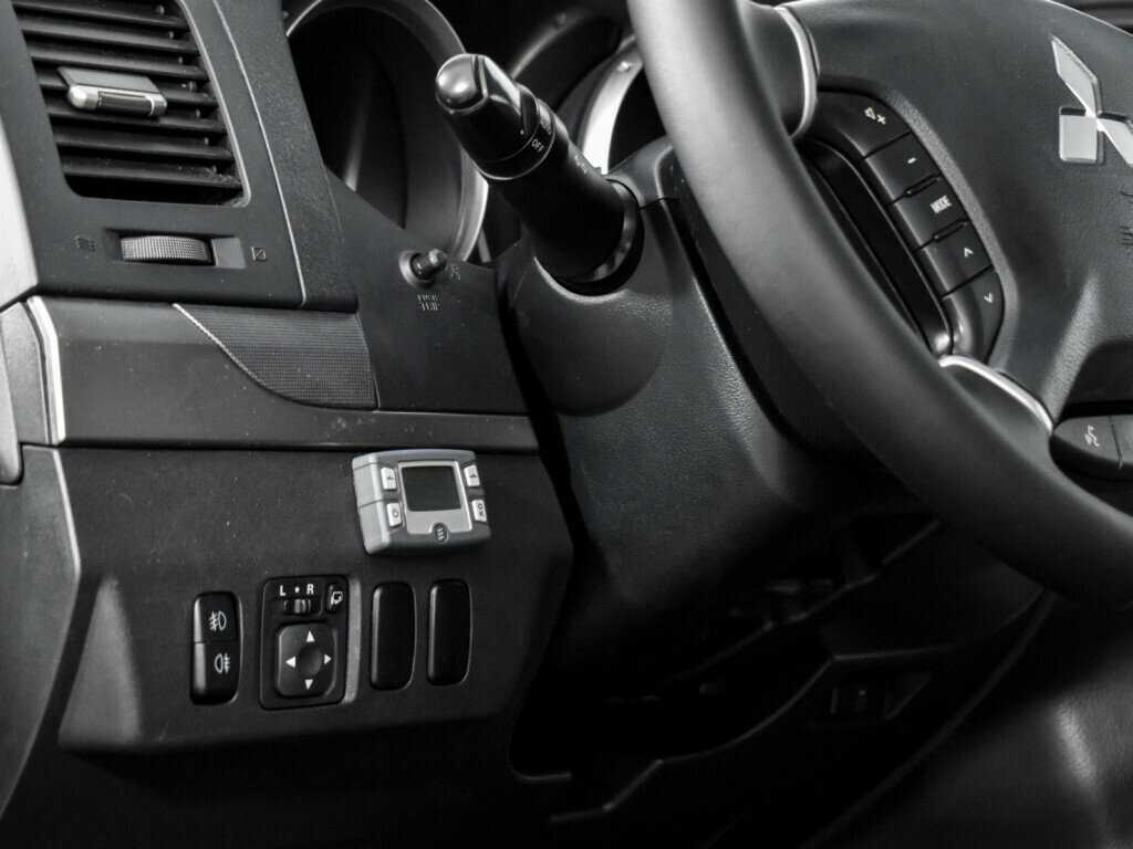 Mitsubishi Pajero, 2013 Фото №10