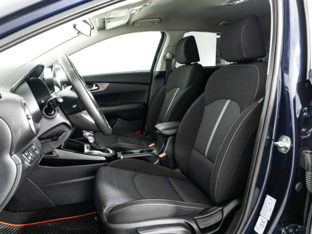 Kia Cerato, 2021 Фото №17