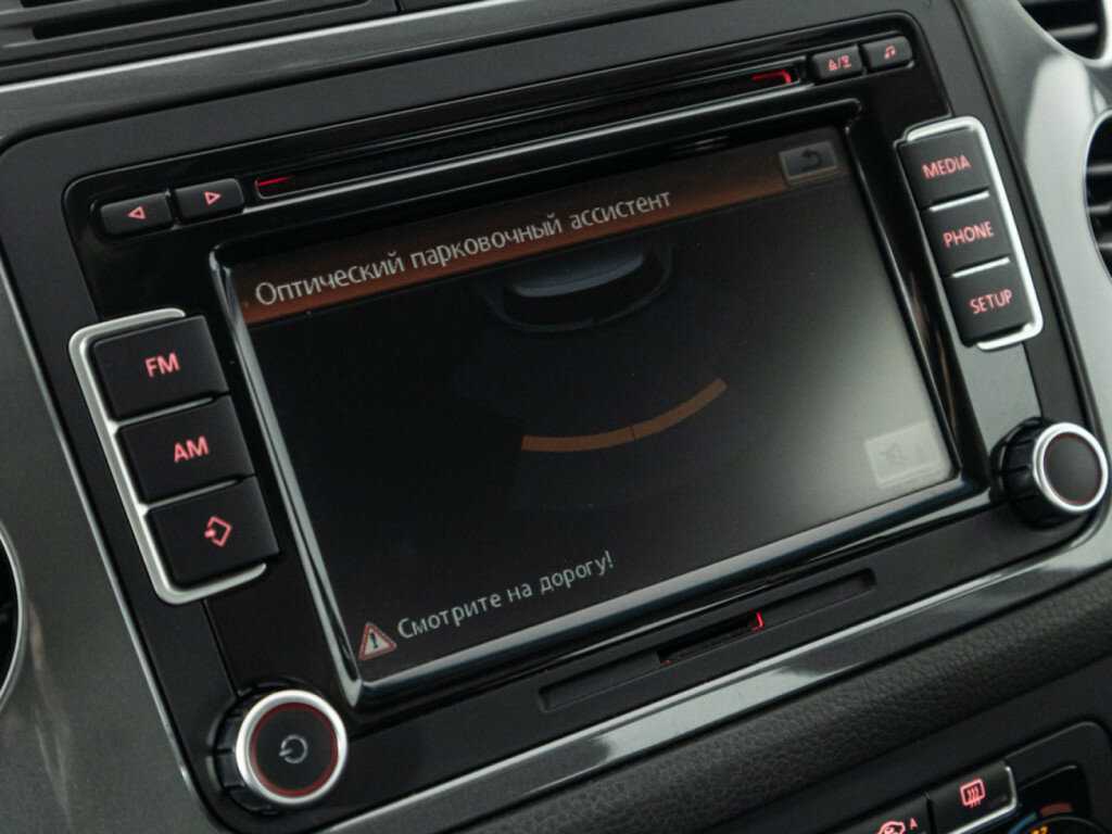 Volkswagen Tiguan, 2015 Фото №16